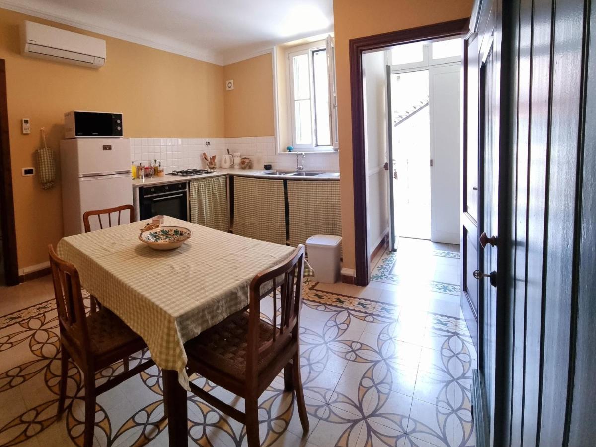 Dimora Ventimiglia Apartment Cefalu Exterior photo
